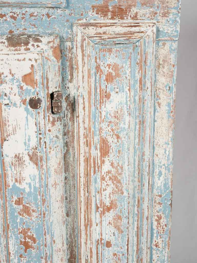 Elegant blue-white finished sideboard