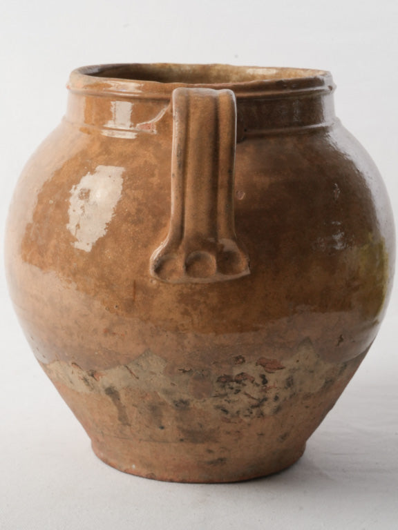 Elegant terracotta pot