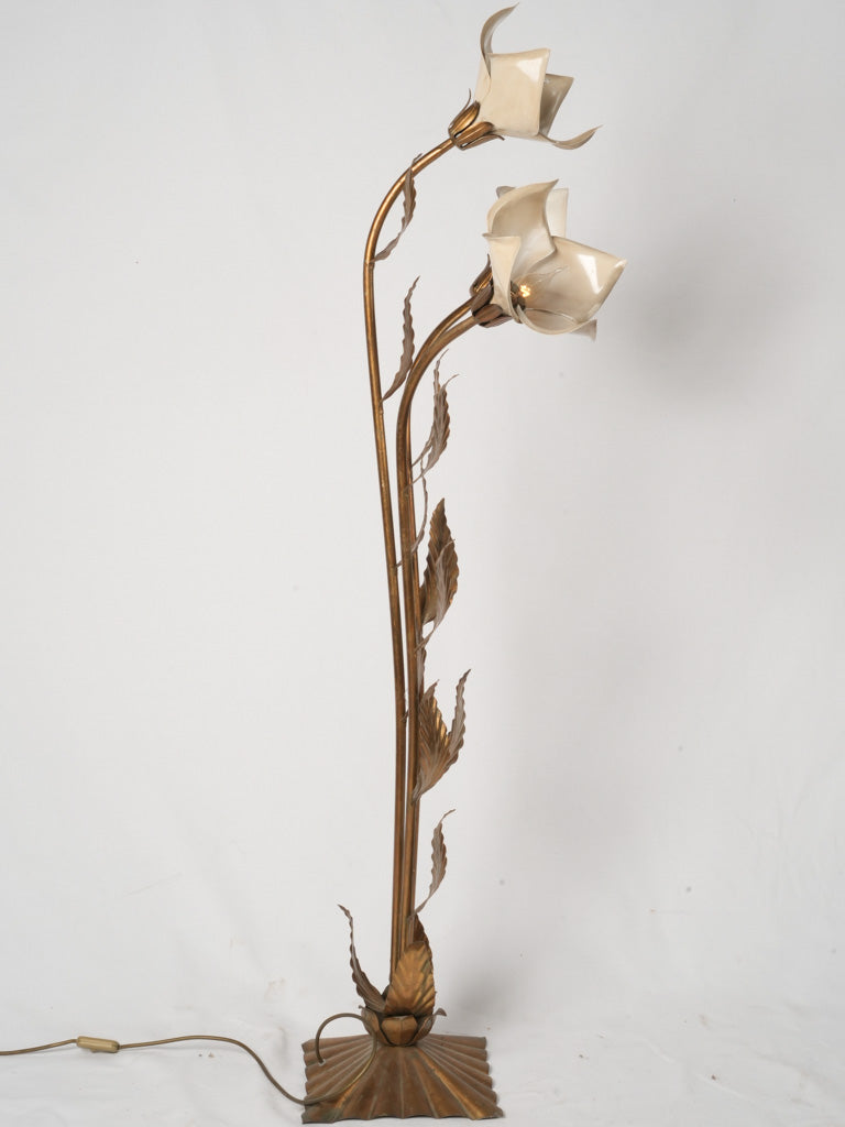 Retro gilded flower floor lamp