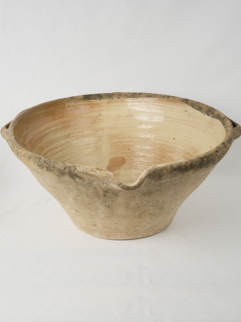 Hand-crafted, traditional tian bowl