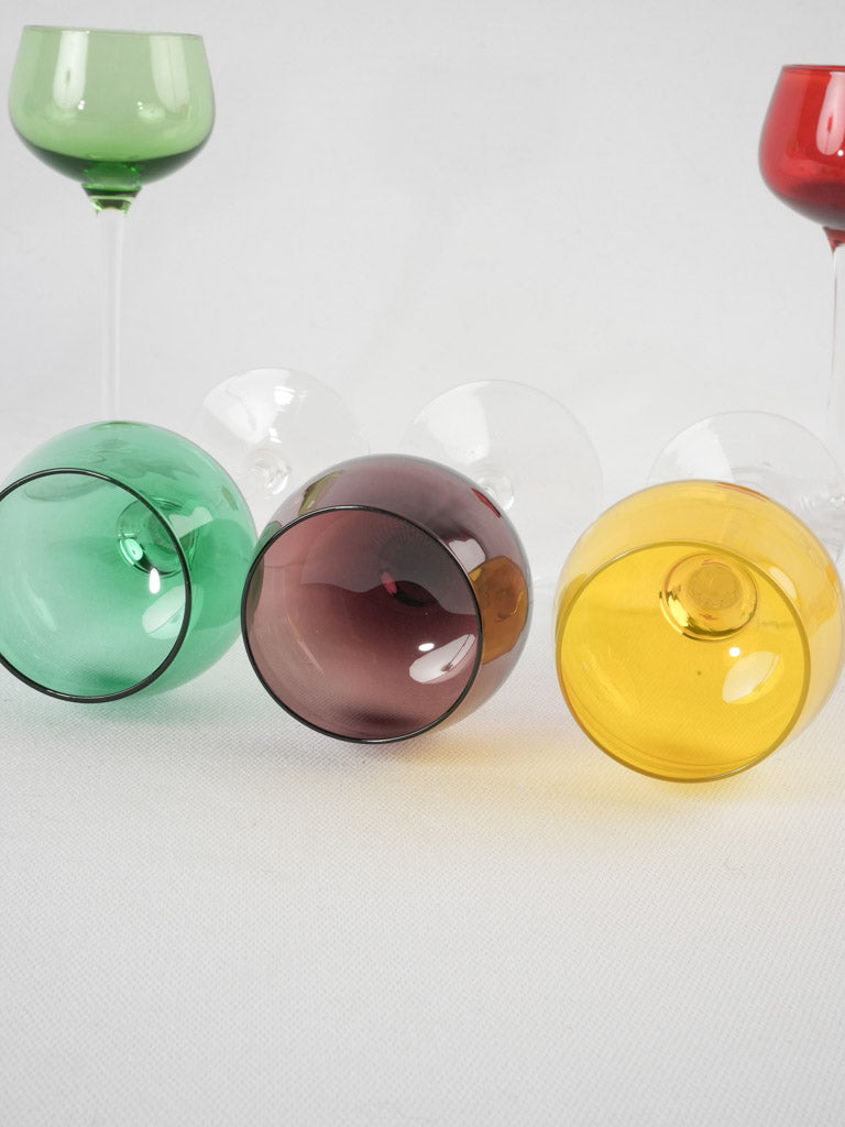 No-chip bright table wine glasses