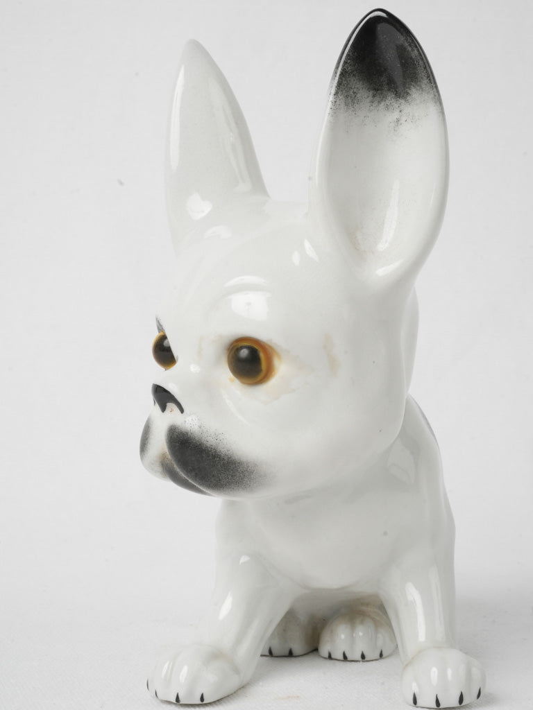 Charming 1930s bulldog ceramic piece