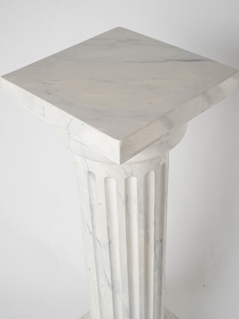 Time-honored painted column pedestal