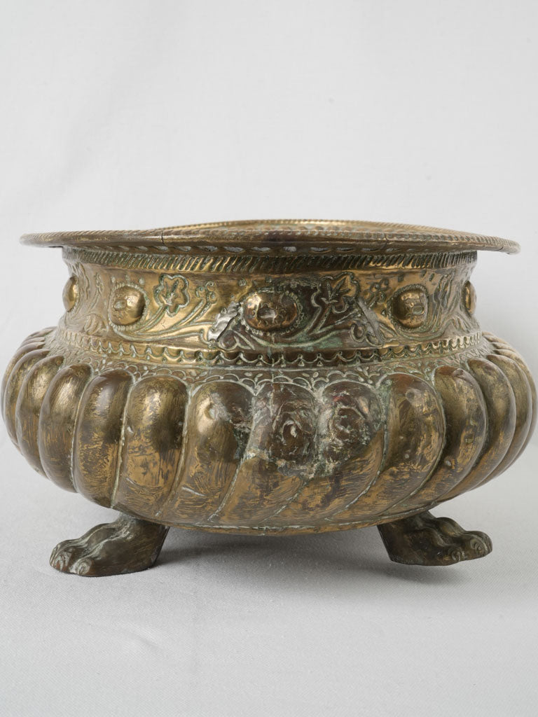 Timeless Napoléon III repoussé planter