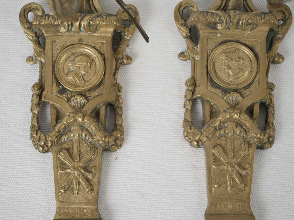 Charming nineteenth-century bronze wall sconce 