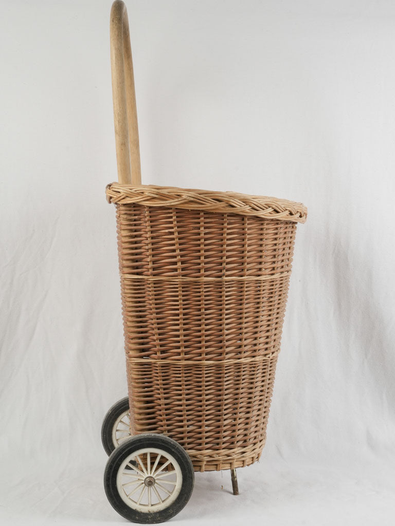 Charming French boulangerie-style market caddy