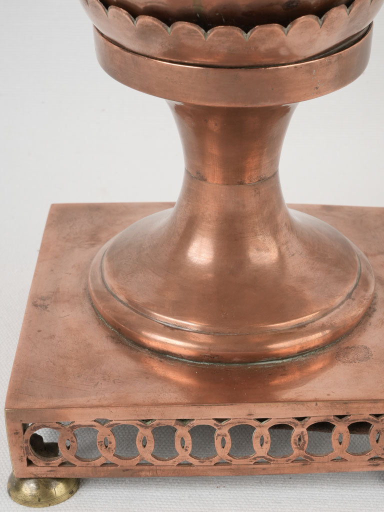 Traditional brass decorative water fountain