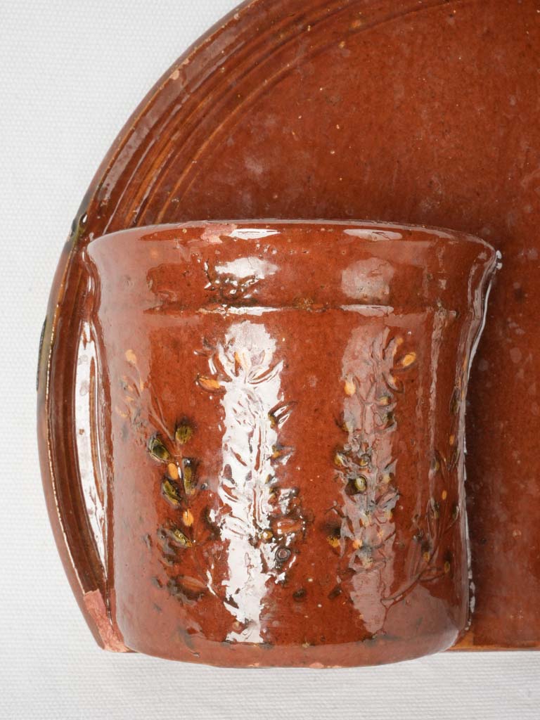 Artisan earthenware kitchen accessory