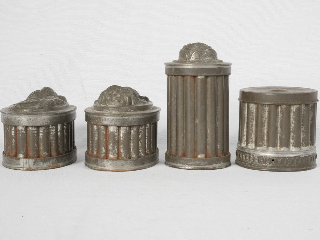 Rustic cylindrical Portuguese ice cream mold