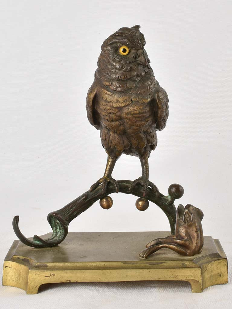 Owl & frog sculpture - early 20th century 8¼"