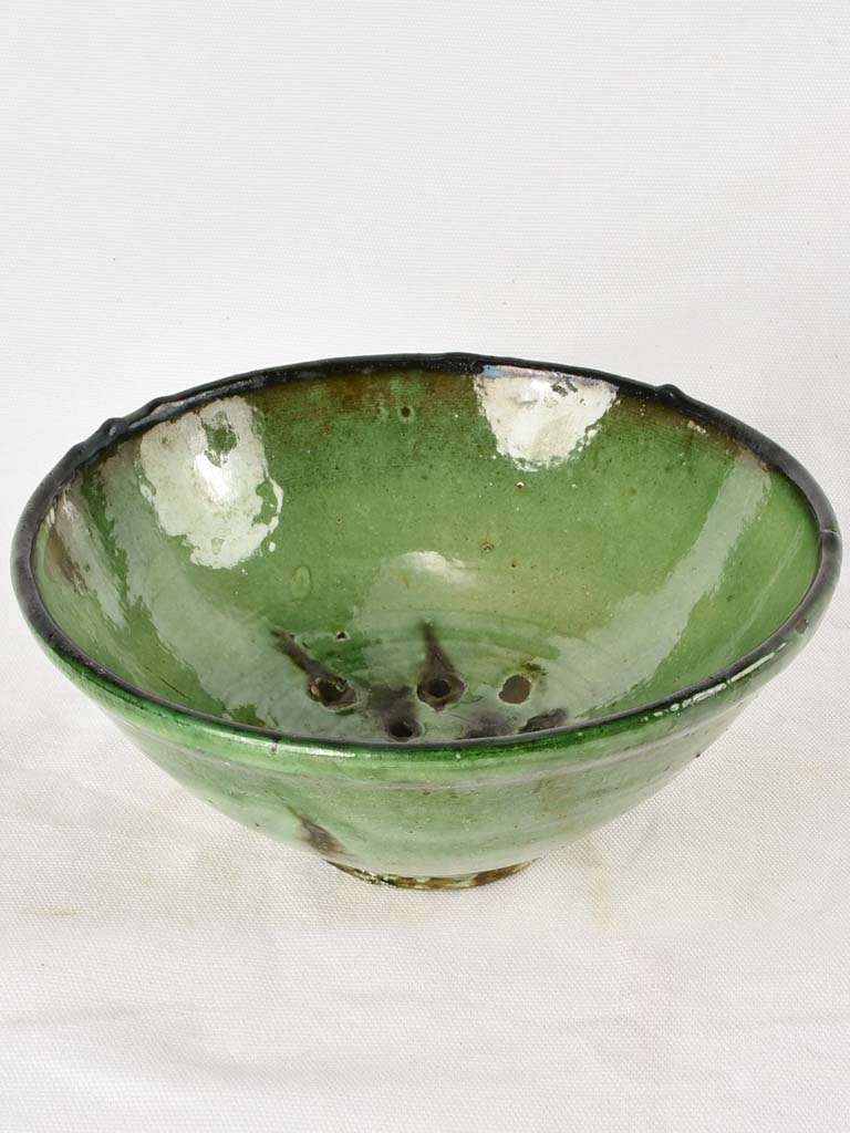 Antique ceramic strainer - green 9¾"