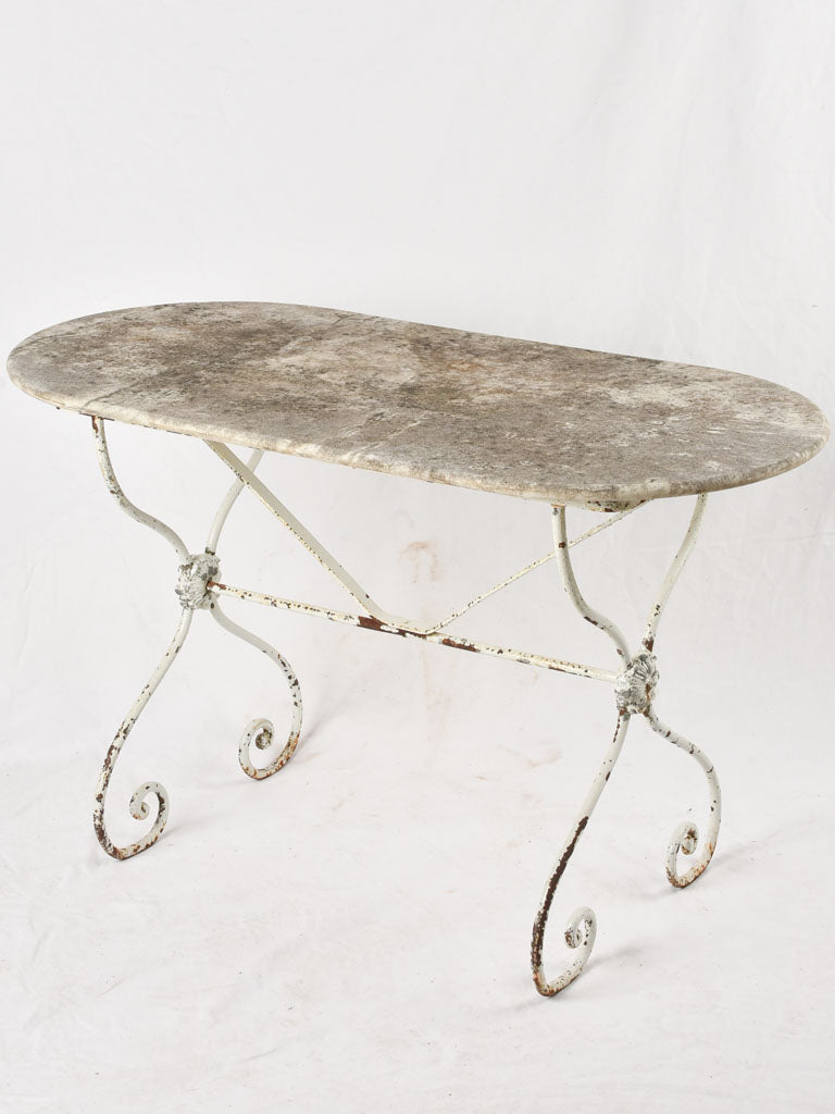 Early 20th century oval garden table 28¼"