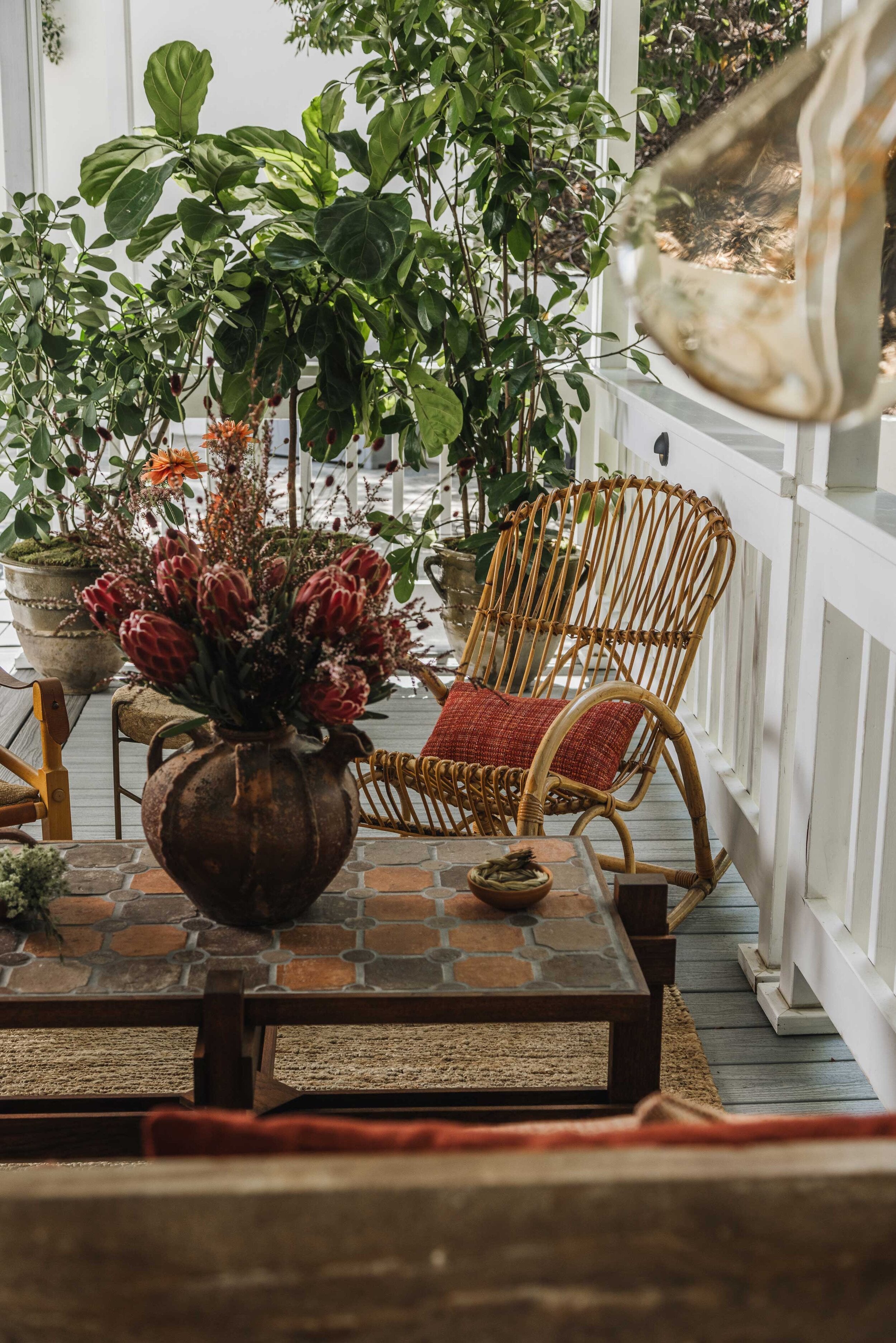 Classic bent bamboo living room chair