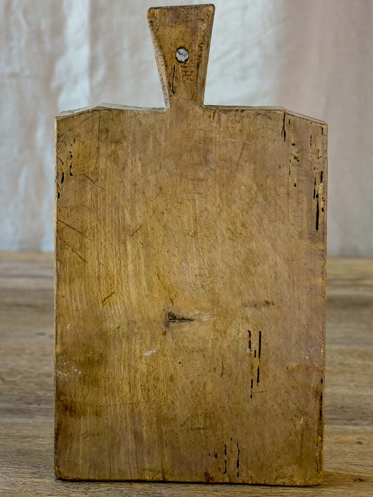 Rustic French cutting board 13¾"