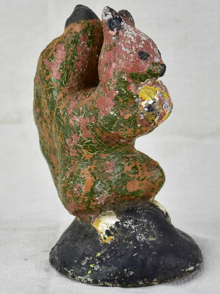 Mid century garden sculpture of a squirrel 10¼"