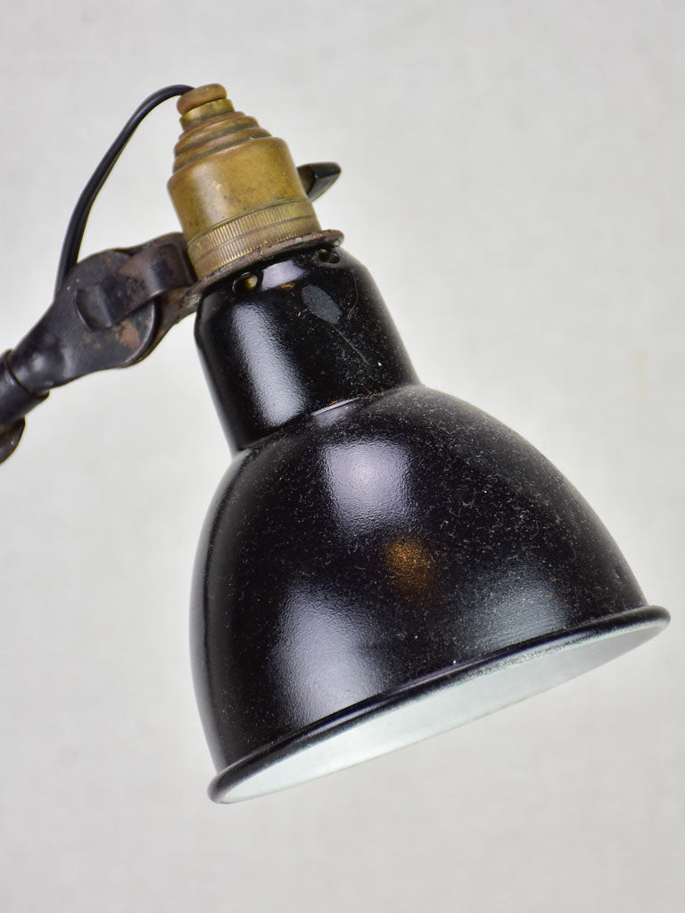 Model 207 Gras lamp with oak base