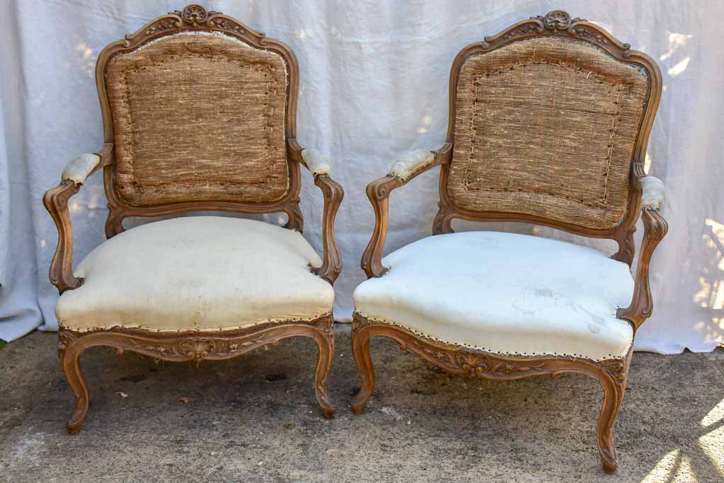 Pair of large Louis XV French armchairs - late 19th Century