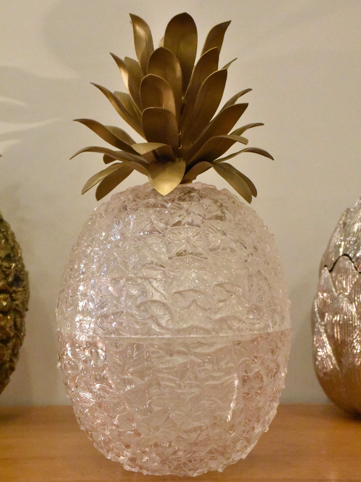 Transparent pineapple ice bucket with gold top