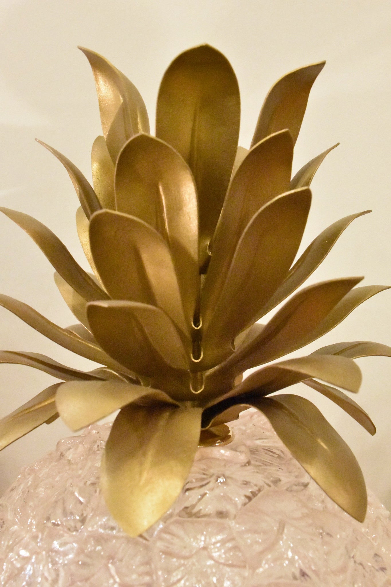 Transparent pineapple ice bucket with gold top