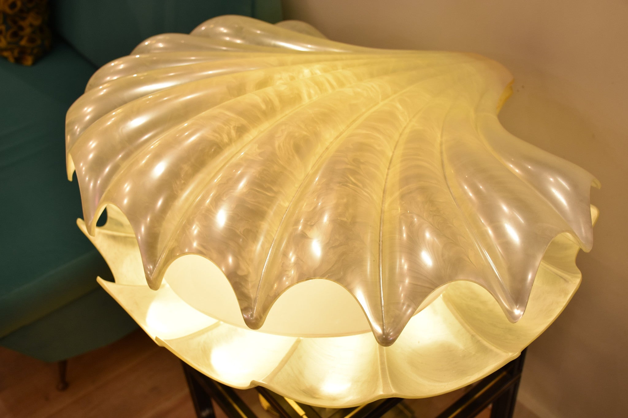 Liane Rougier clam lamp – 1970’s