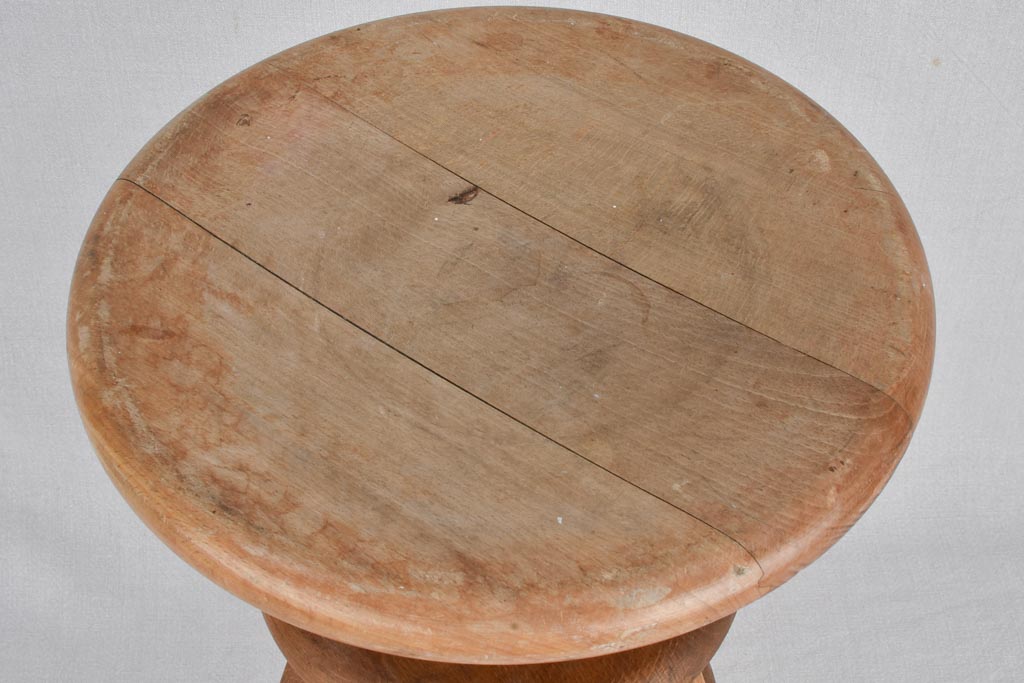 Early twentieth-century beechwood corkscrew atelier stool