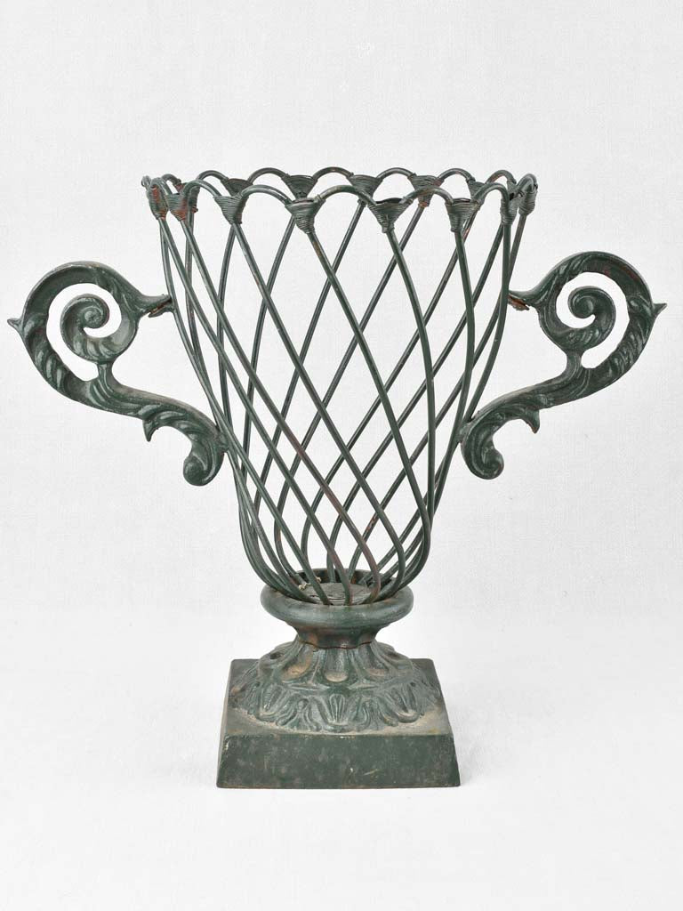 Stunning cast iron plant stand