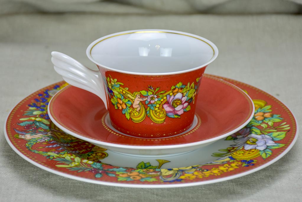 Collection of 5 cups, saucers and dessert plates - vintage Versace