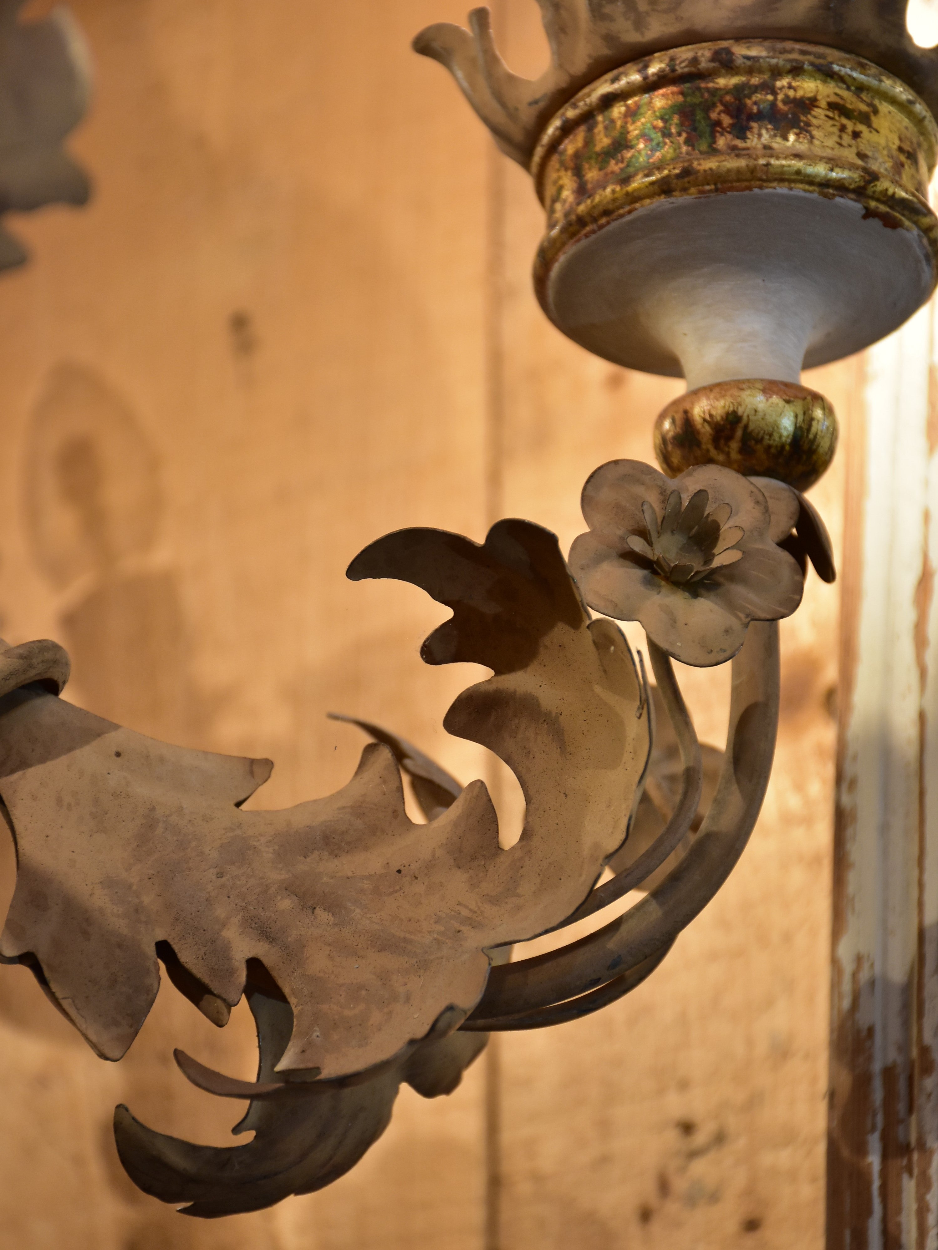 Pair of vintage Italian chandeliers – white with gold leaves