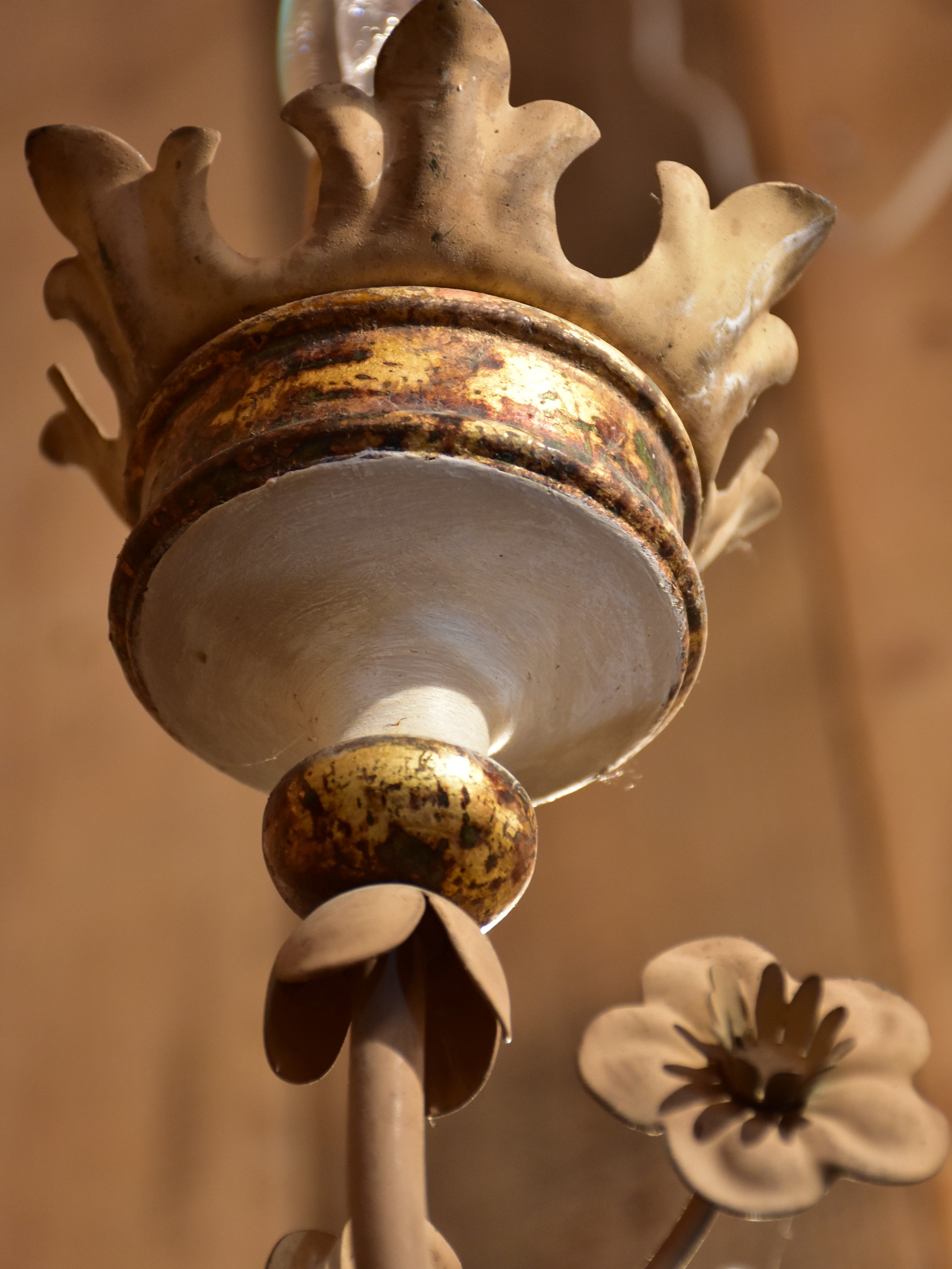 Pair of vintage Italian chandeliers – white with gold leaves