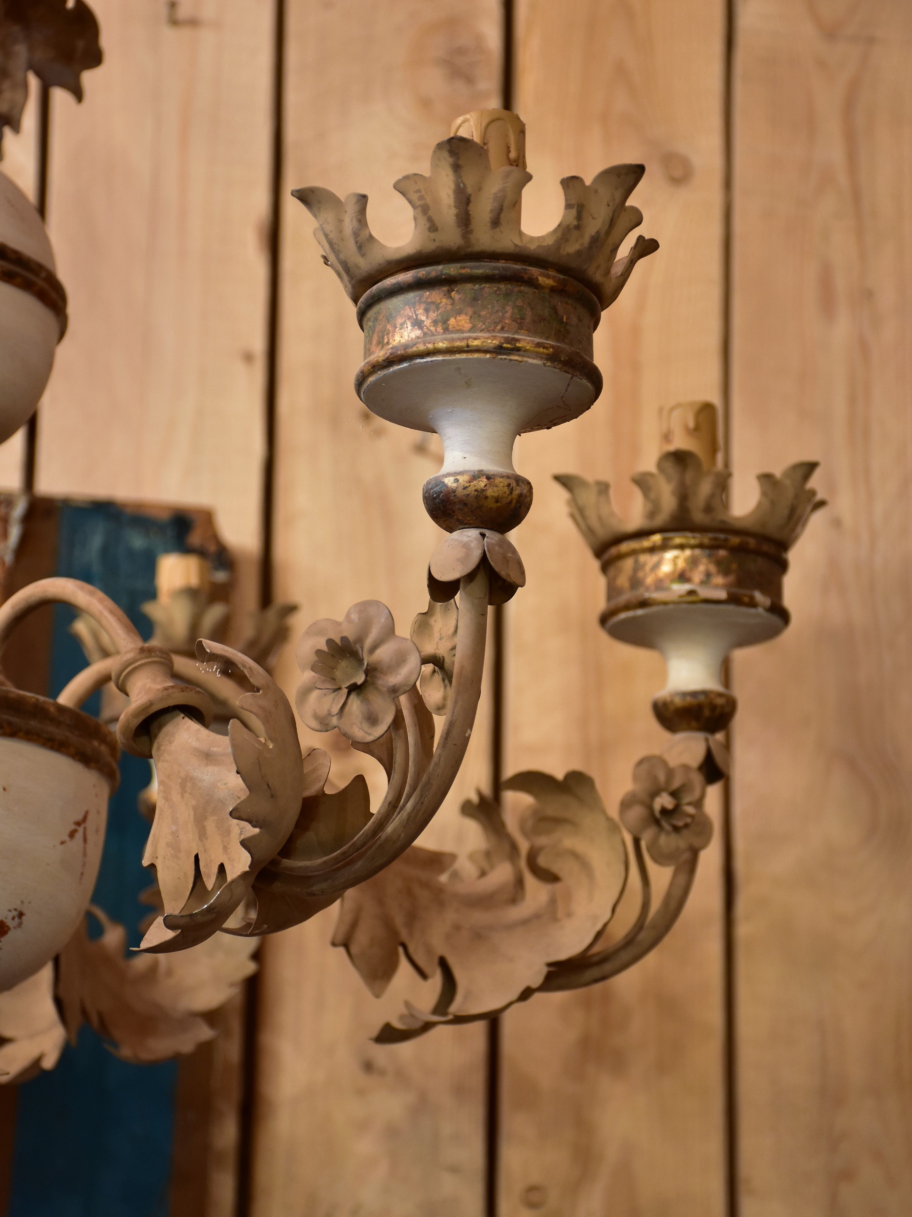 Pair of vintage Italian chandeliers – white with gold leaves