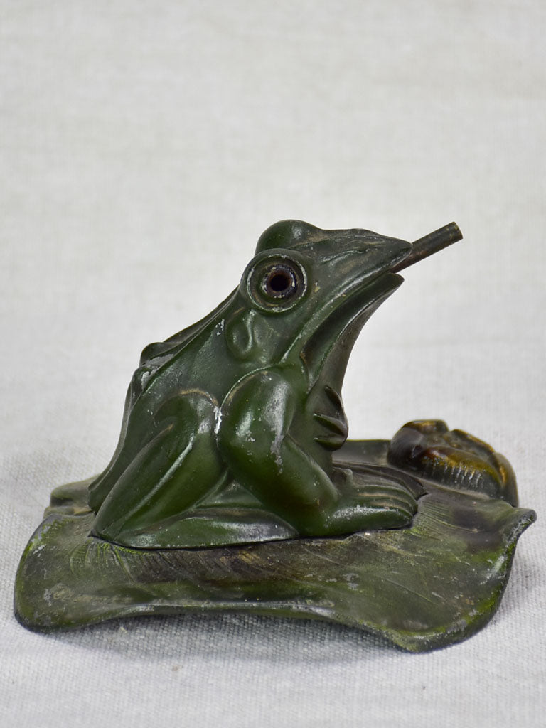 Retro Style incense dispenser frog figurine