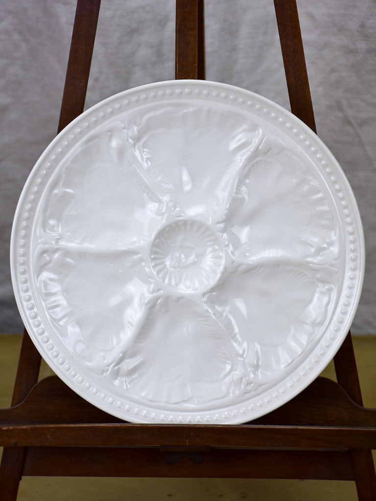 Set of 18 antique white oyster plates - Gien, French