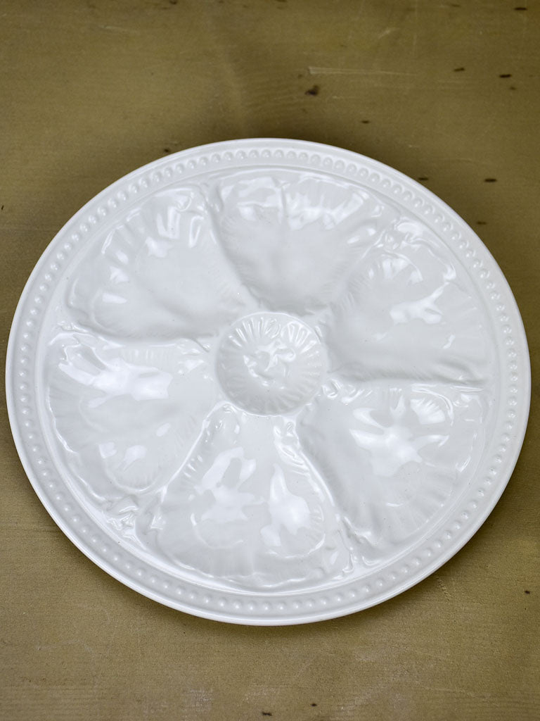 Set of 18 antique white oyster plates - Gien, French