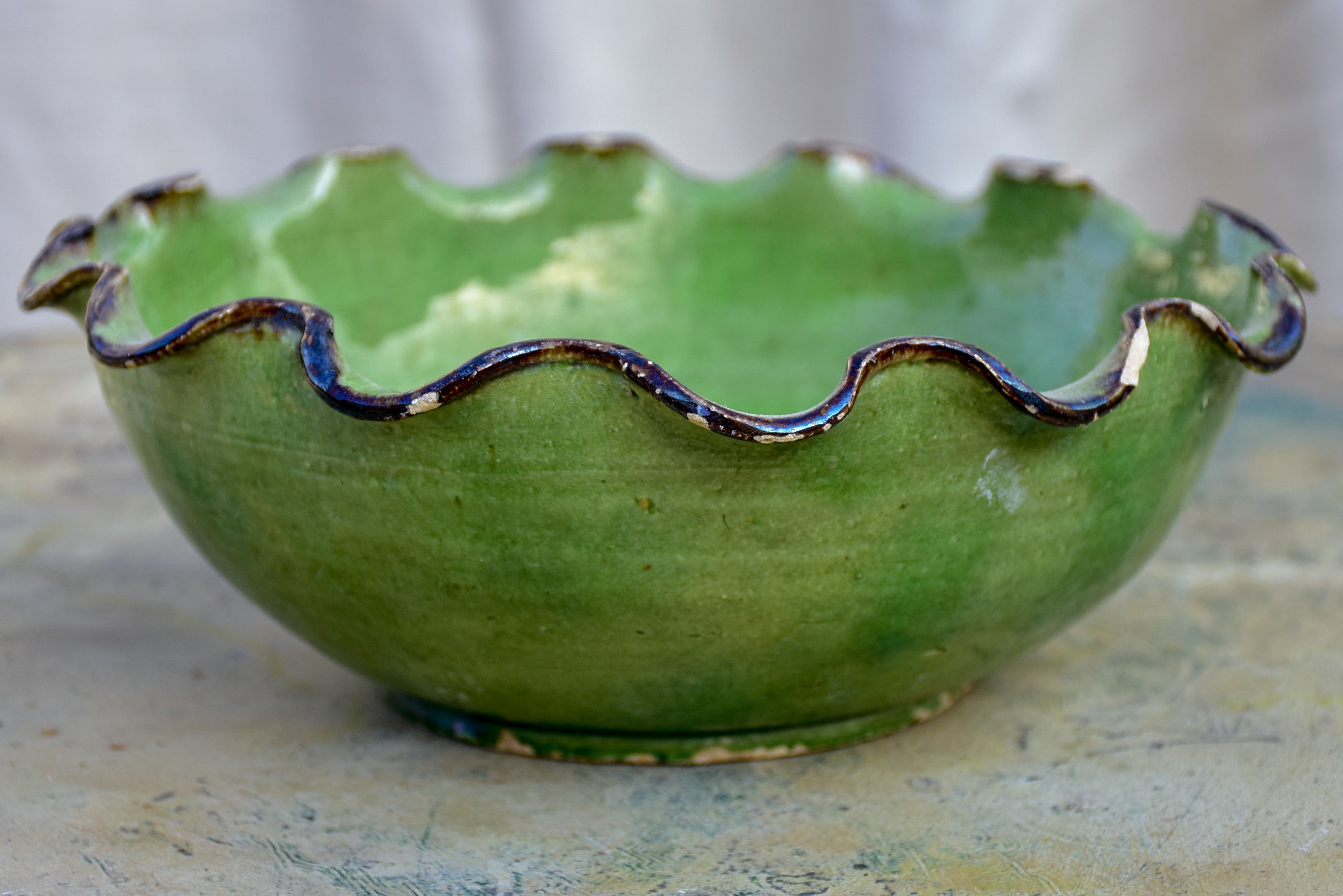 Vintage French bowl with rippled edge