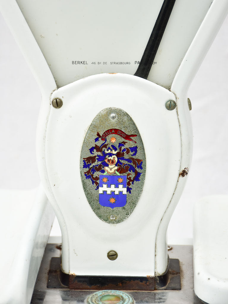 Berkel shop scales from the 1950's - white