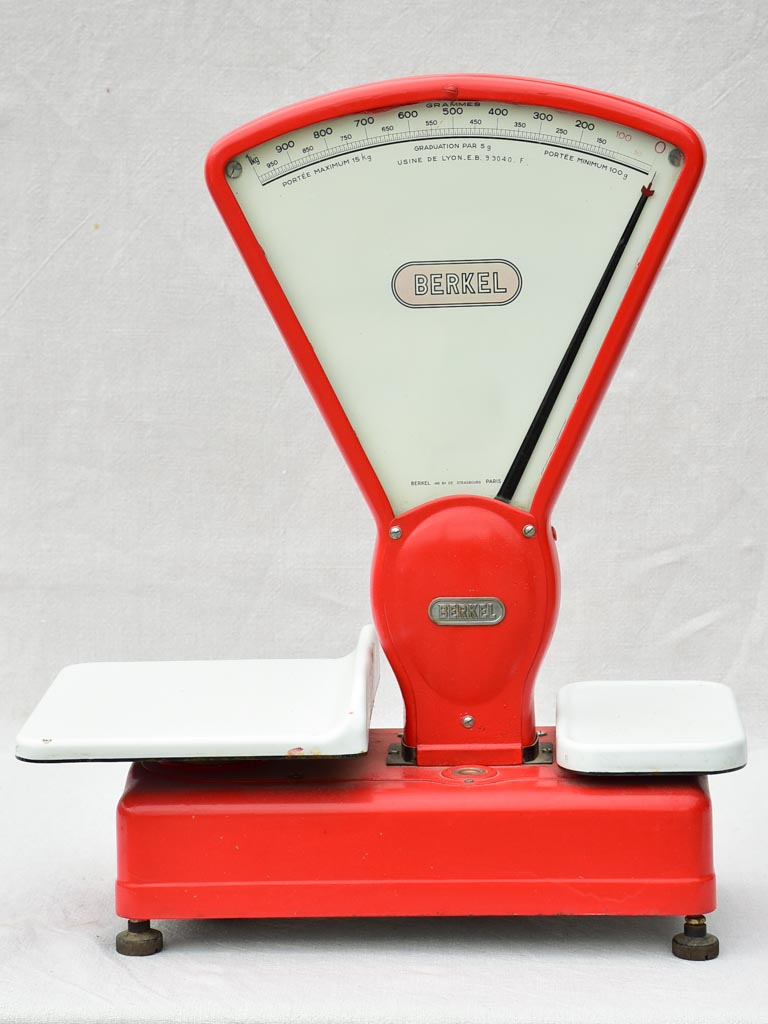 Berkel butcher's shop scales from the 1950's - red