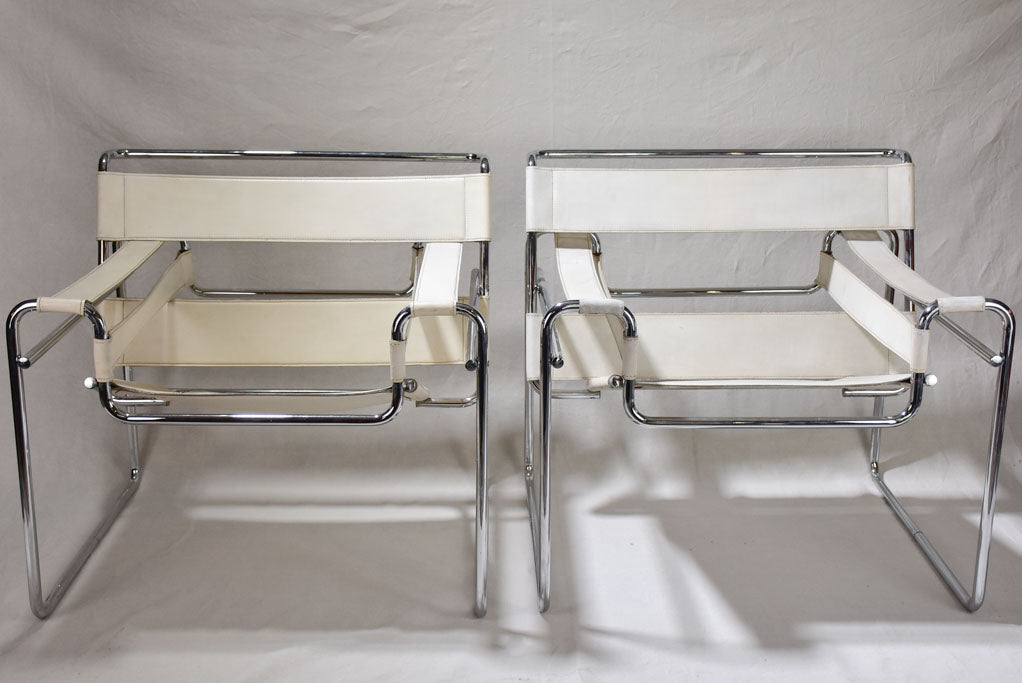 Pair of re-edition Marcel Breuer Wasilly leather armchairs - 1960's