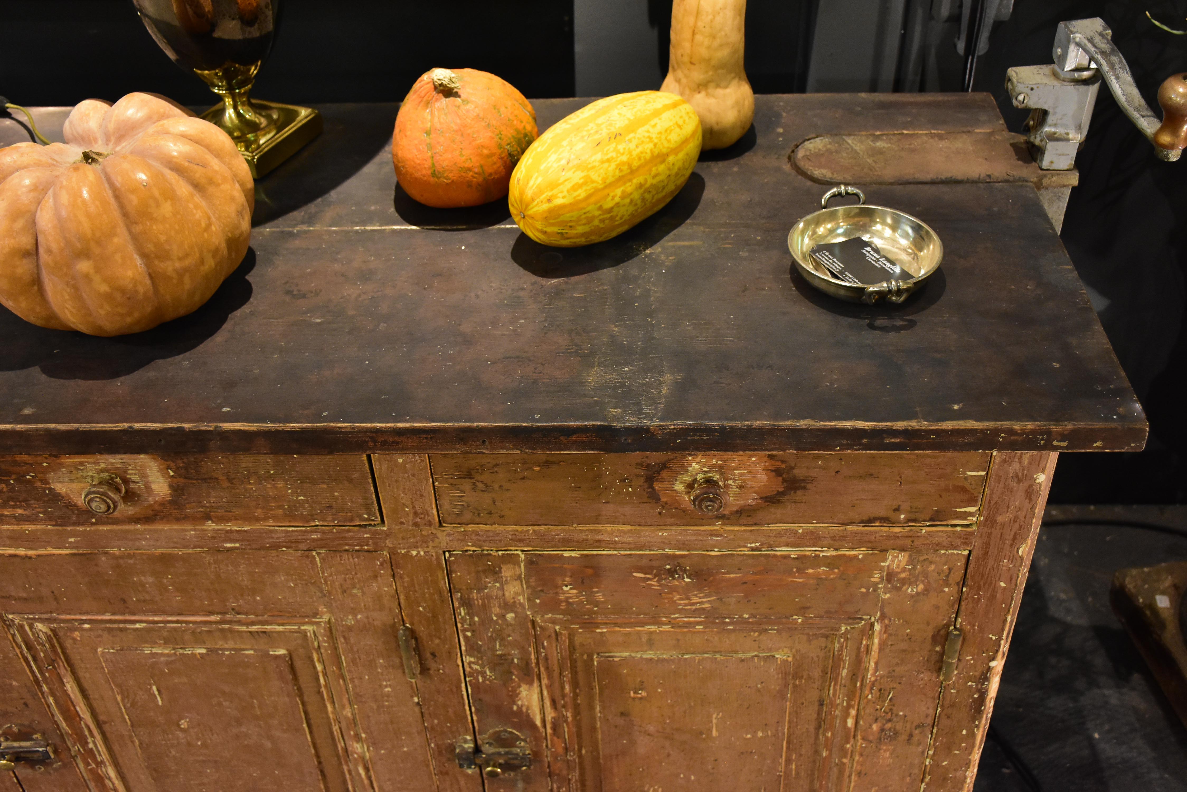 Large French shop counter from the 19th century