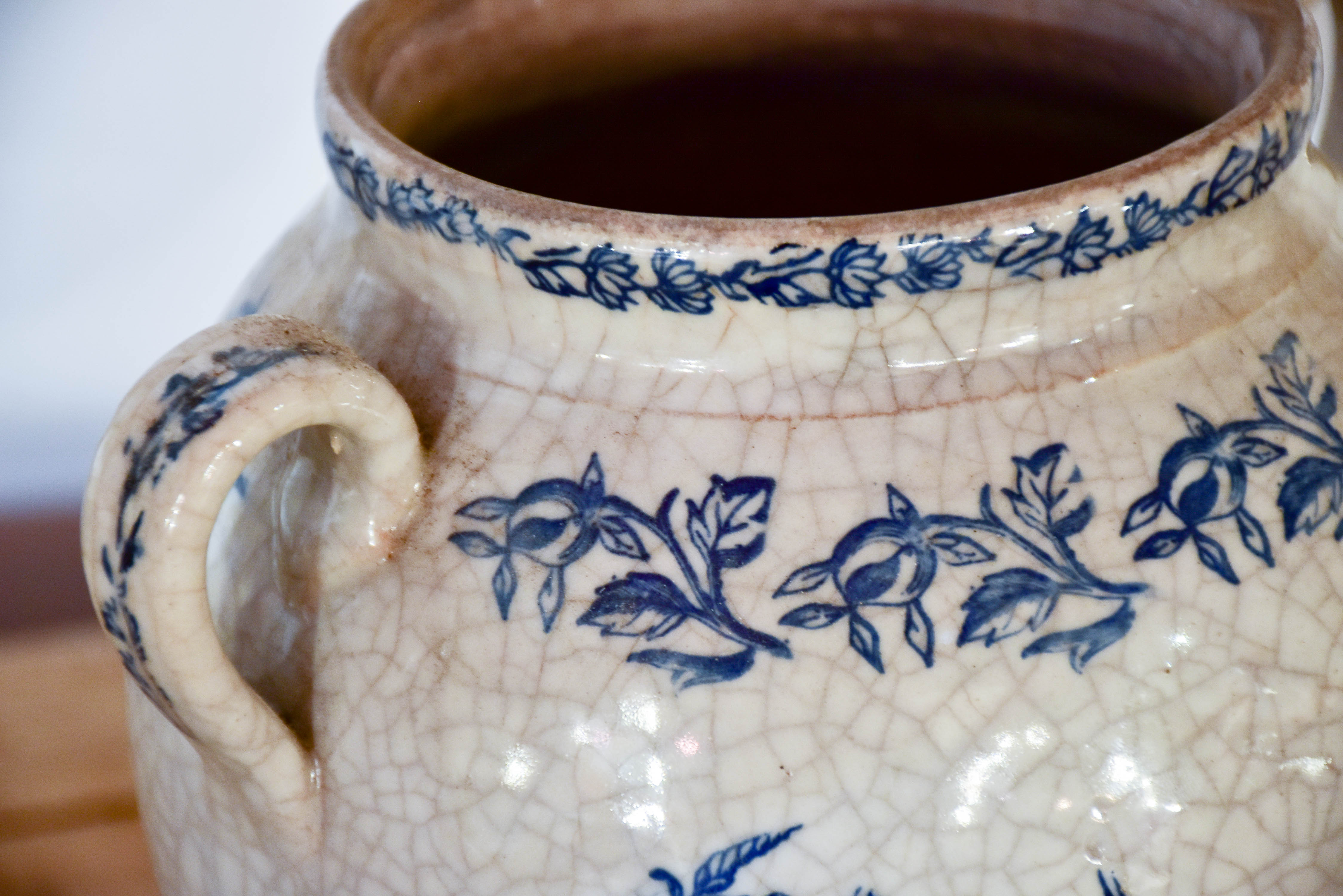 Blue & white 19th century French ironstone confit pot from Saint-Uze