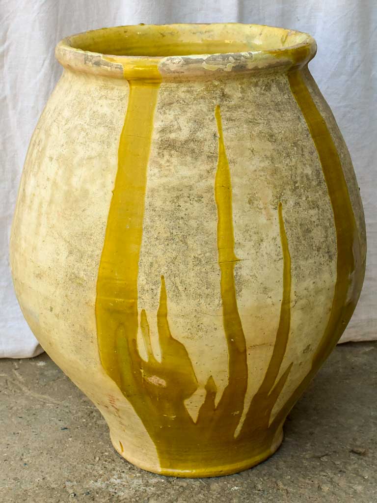 Early 20th Century oil jar from Castelnaudary 3/3 - 27½"