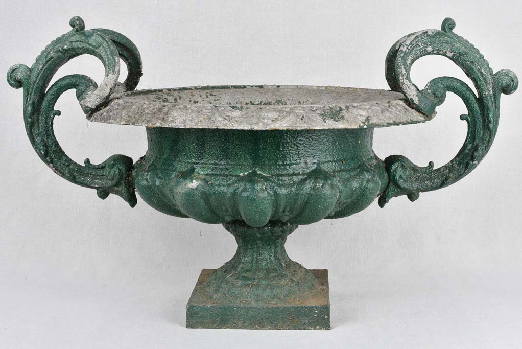 Medici urn, 19th-century, green w/ arched handles