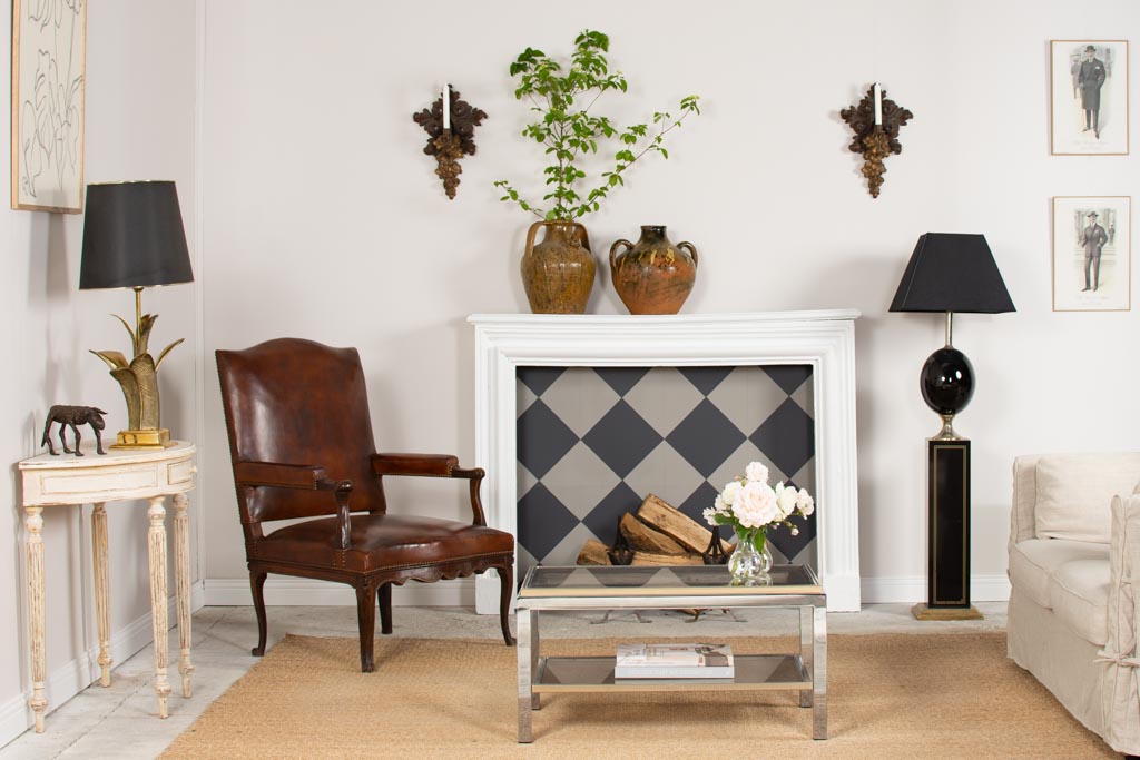 Large early 18th-century leather armchair