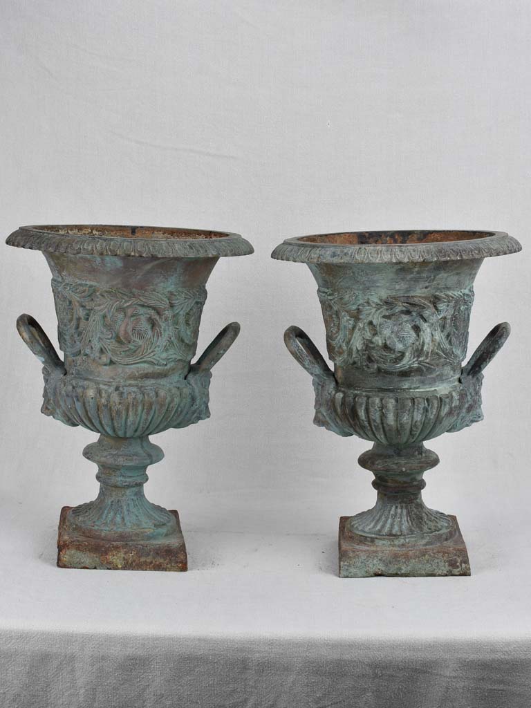 Medici vases, cast-iron 19th-century (pair)