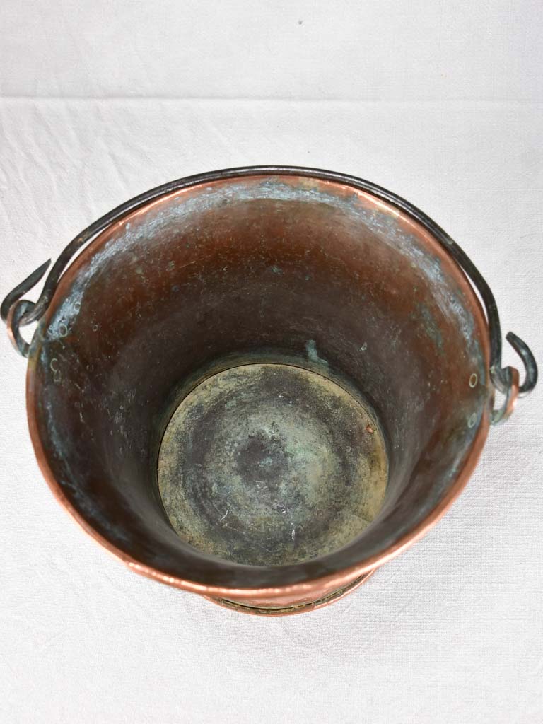 Louis XIV copper grain measuring bucket 10¾"