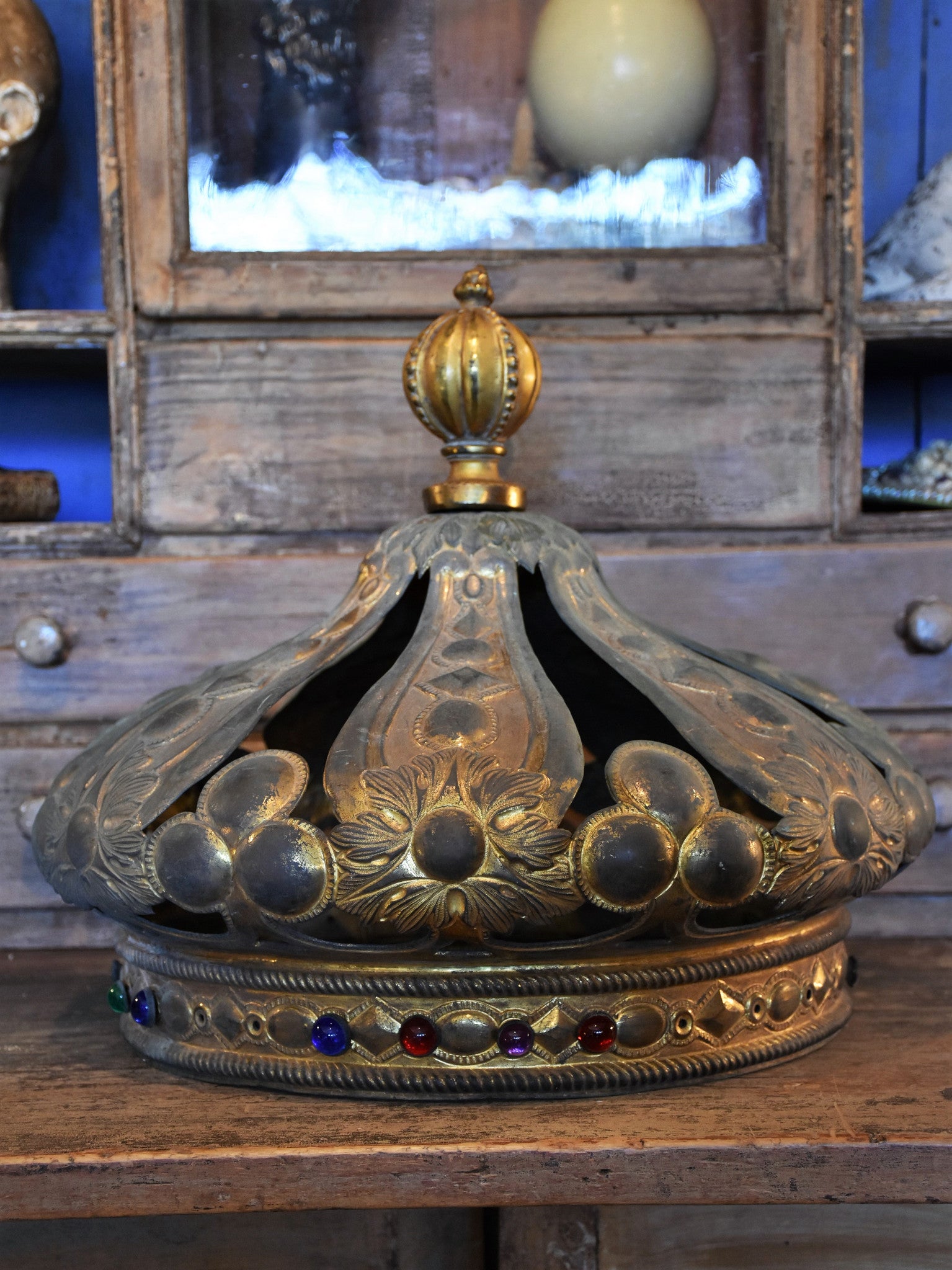 Oversized 18th century crown