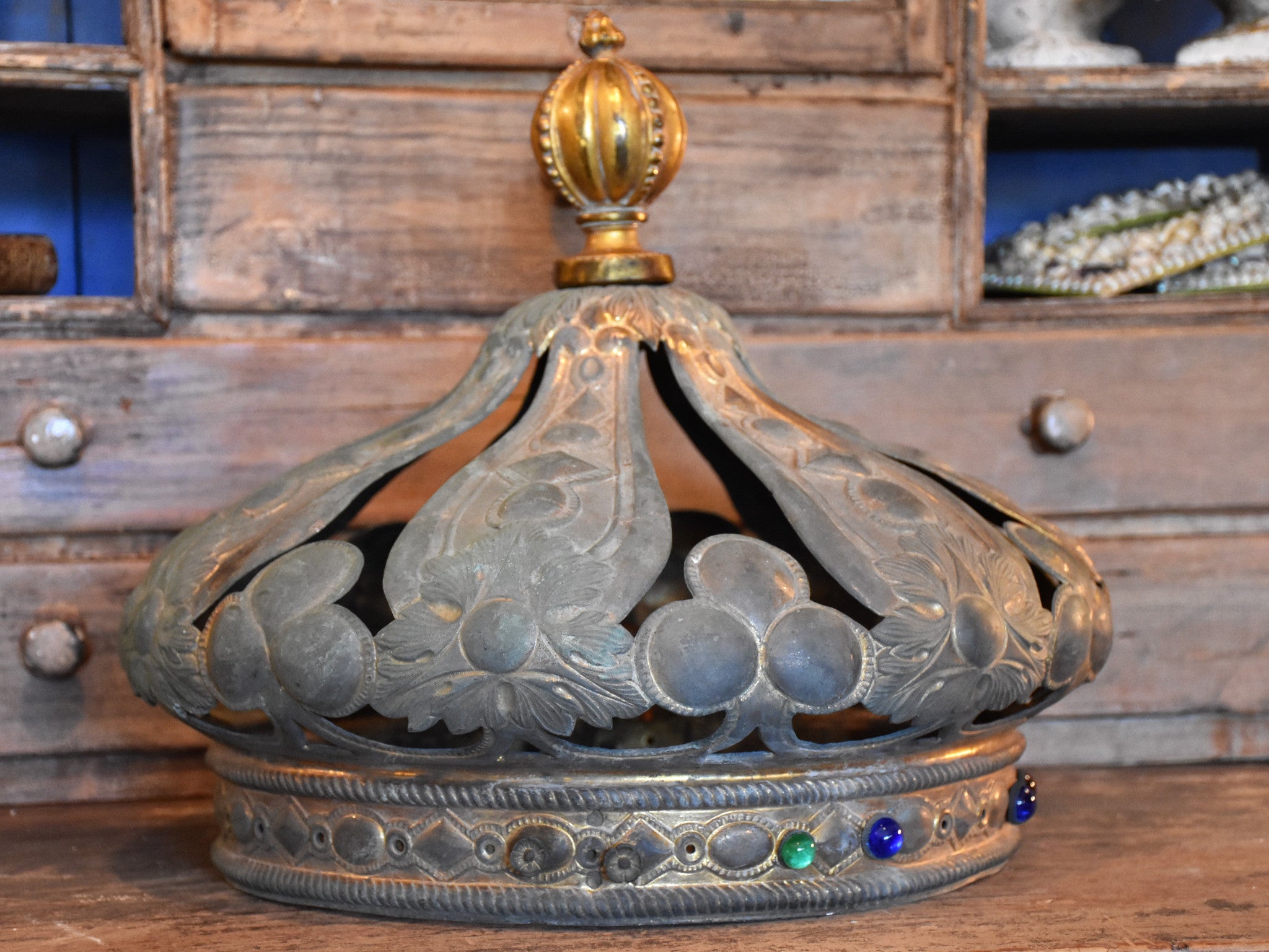 Oversized 18th century crown