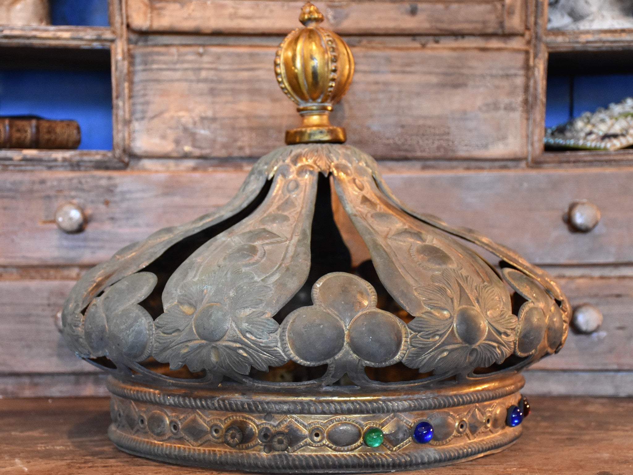 Oversized 18th century crown