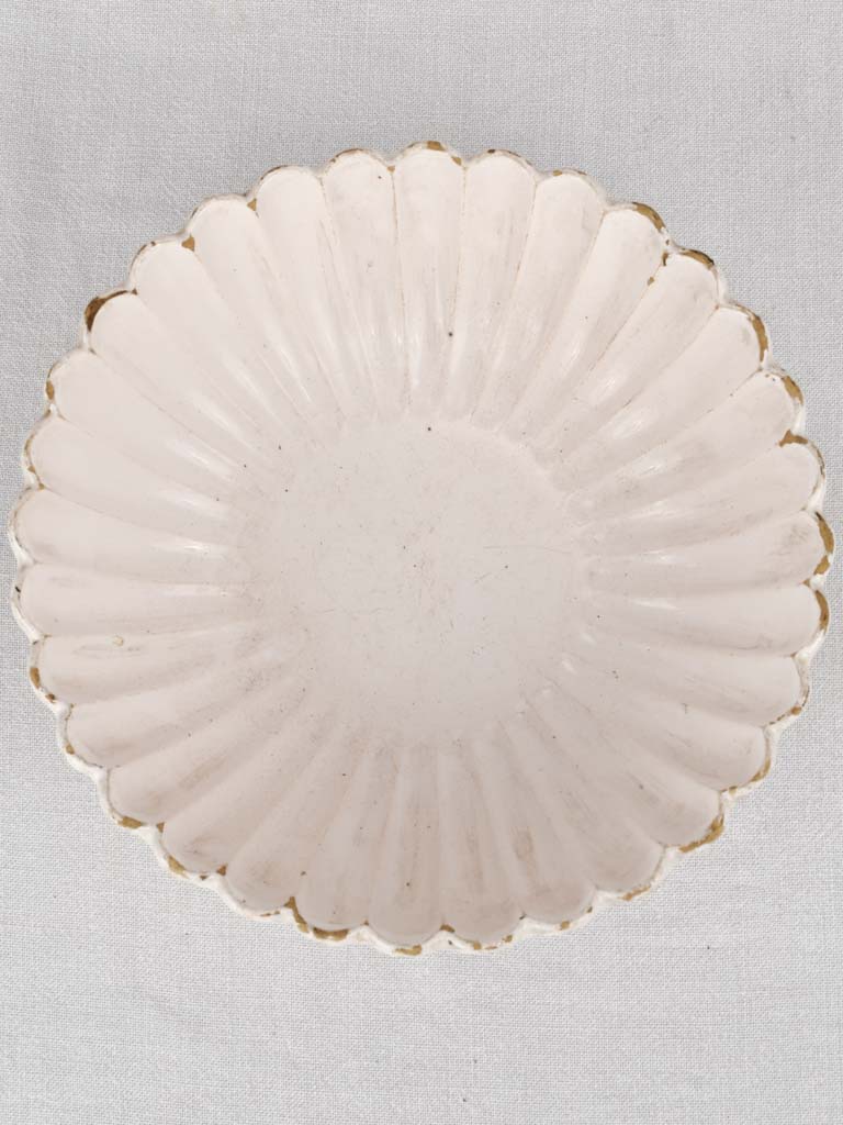 Bowl, scalloped ironstone, 18th-century 13"