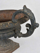 Medici urn, cast iron w/ black patina, 19th-century