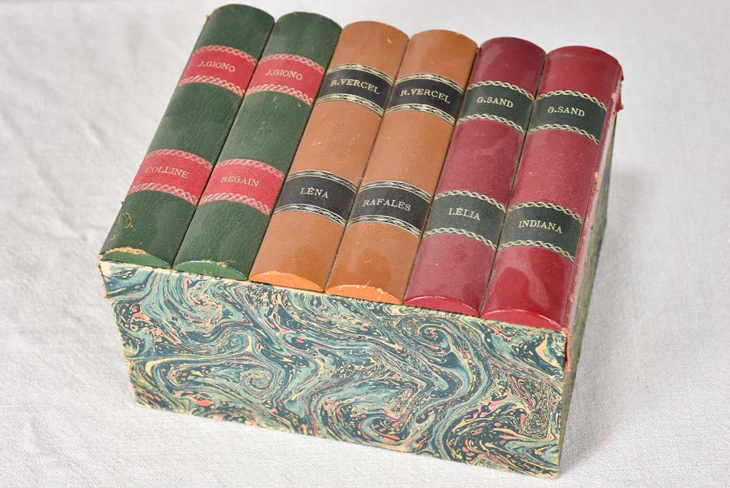 Old-fashioned French faux book decoration